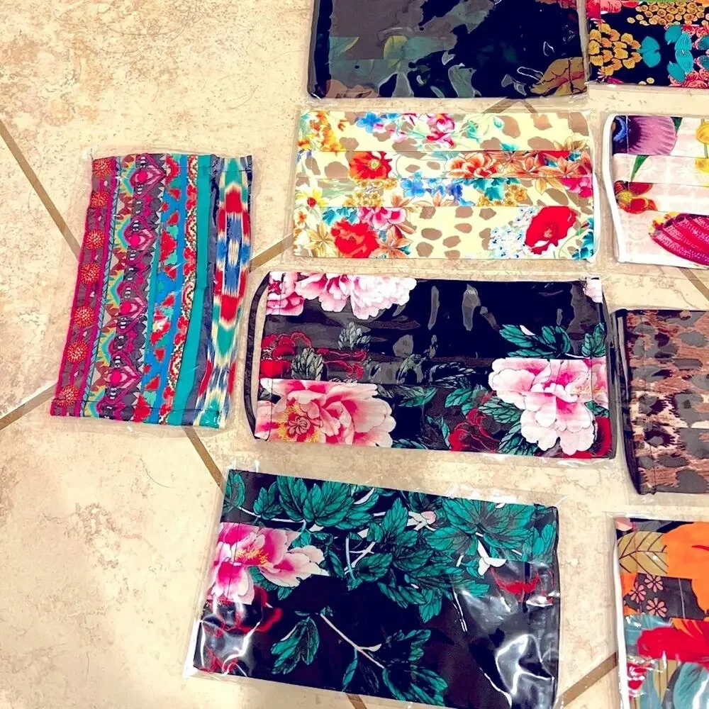 ❄️❄️CLEARANCE ❄️❄️ BRAND NEW MASKS still in bag